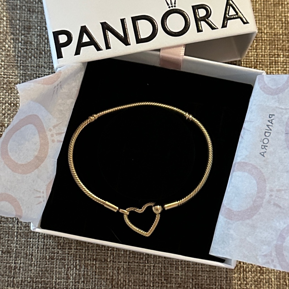 Pandora Moments Heart Bracelet